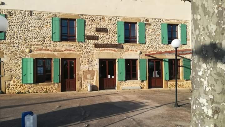 Gite - Auberge Du Midi Saint-Antoine  Bagian luar foto