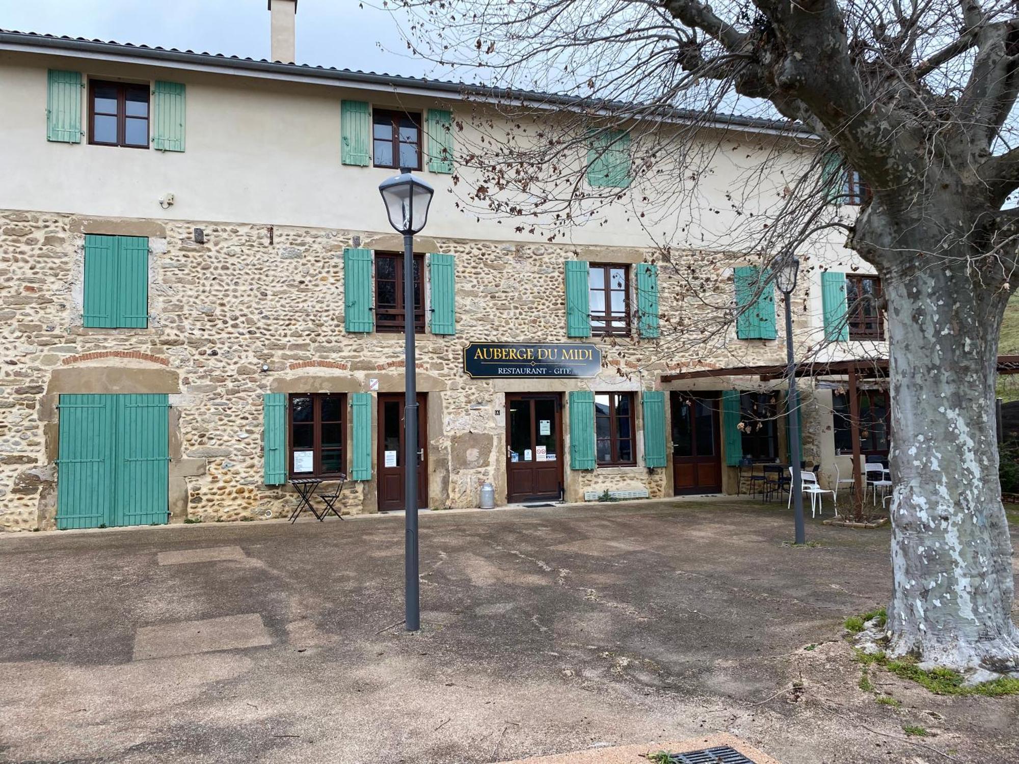 Gite - Auberge Du Midi Saint-Antoine  Bagian luar foto